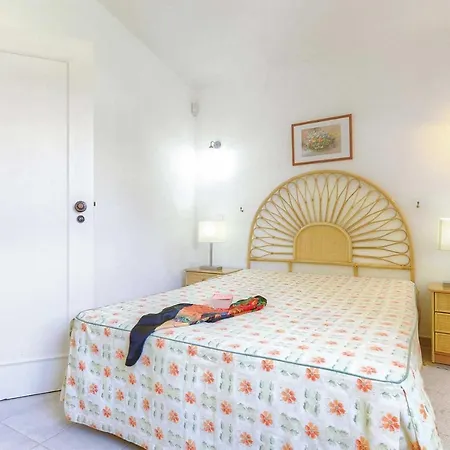 Sleeps 10 Air Con Wifi 베나질
