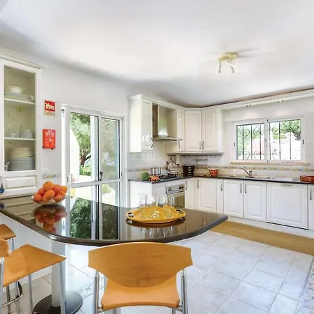 Sleeps 10 Air Con Wifi * בנאגיל